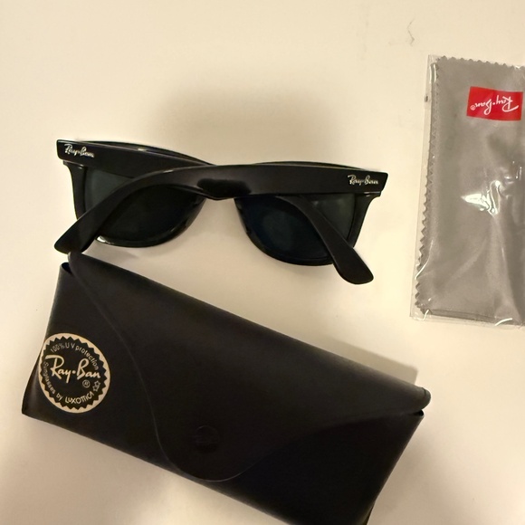 Rayban Wayfarer - Picture 2 of 4